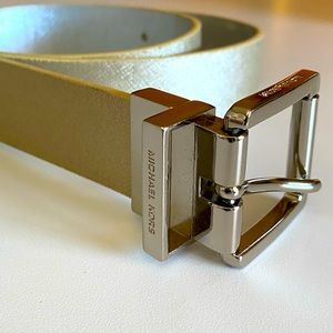 REVERSIBLE Michael Kors Belt- Silver and Gold!